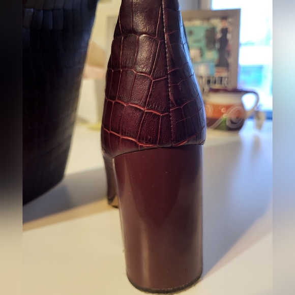 Coach Brigitte Boot Croc Embossed Knee High Boots Size 10 - Picture 10 of 12